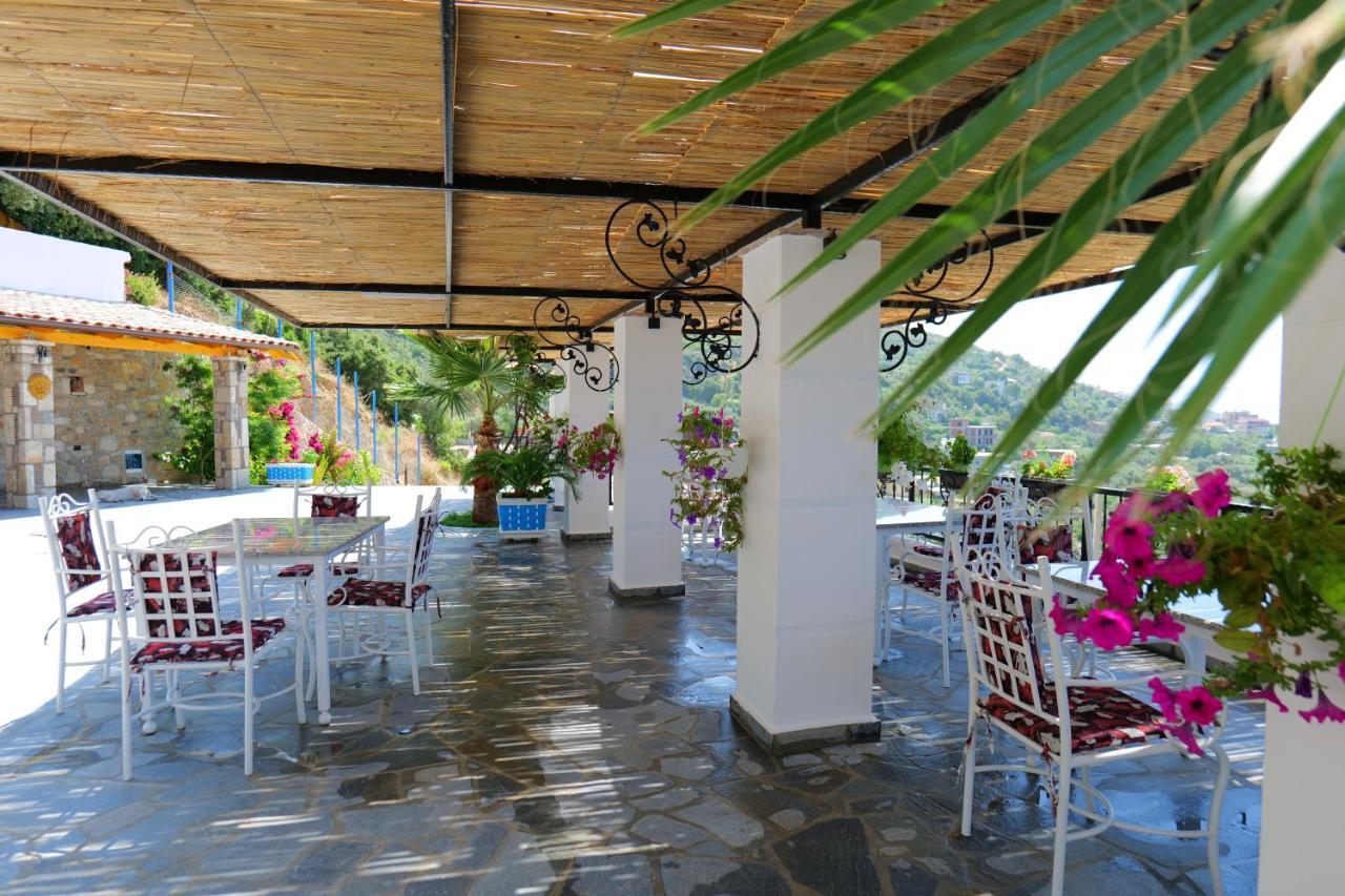 Vila Panorama Piqeras Bed and Breakfast Esterno foto