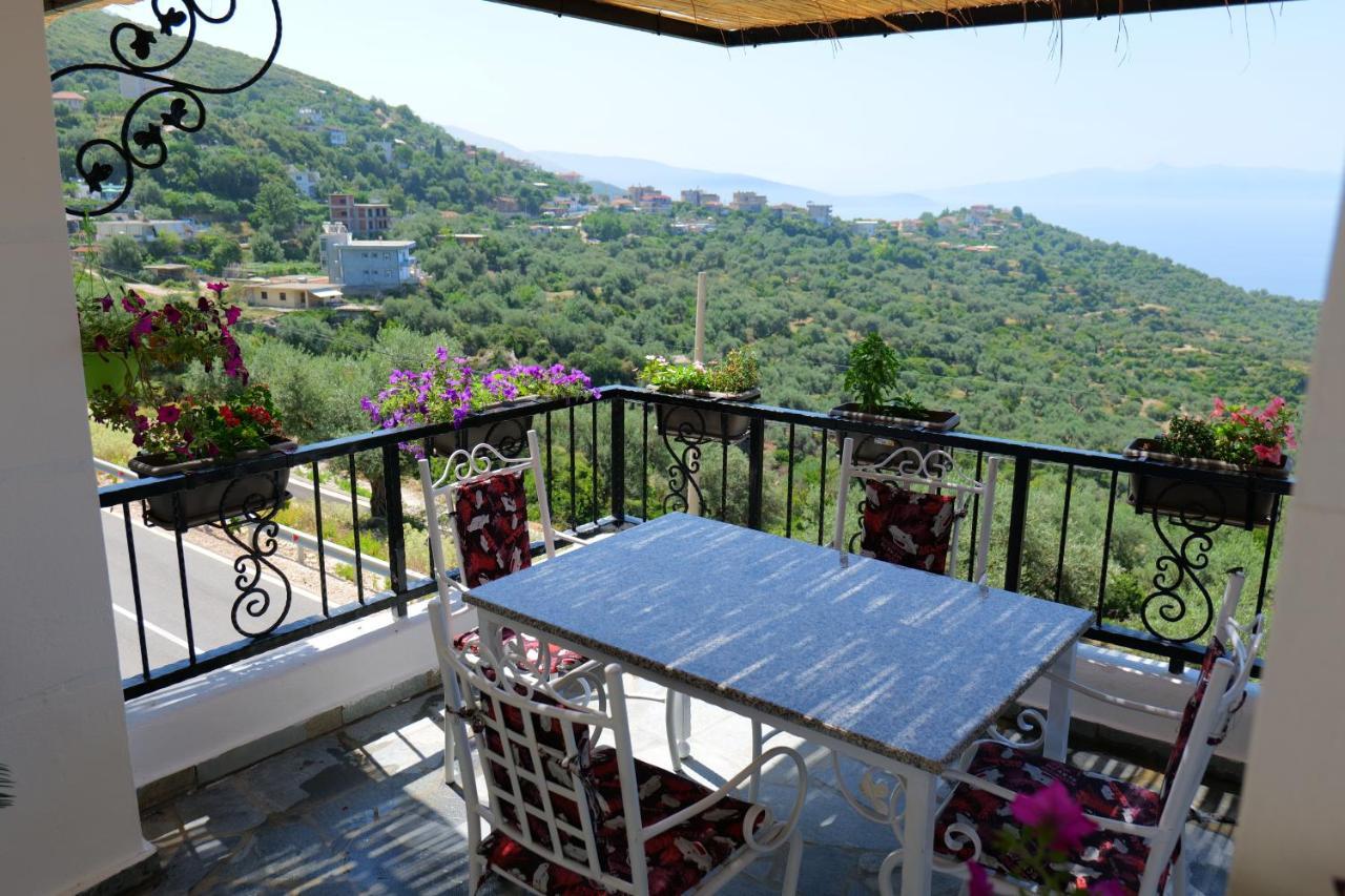 Vila Panorama Piqeras Bed and Breakfast Esterno foto
