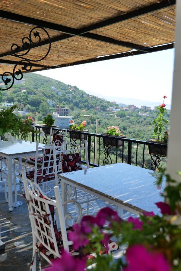 Vila Panorama Piqeras Bed and Breakfast Esterno foto