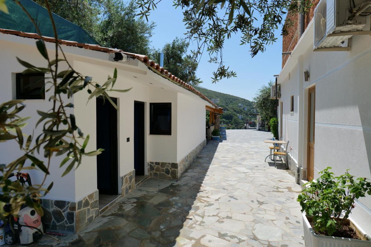 Vila Panorama Piqeras Bed and Breakfast Esterno foto