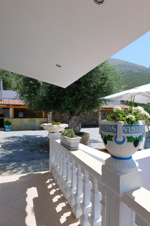 Vila Panorama Piqeras Bed and Breakfast Esterno foto