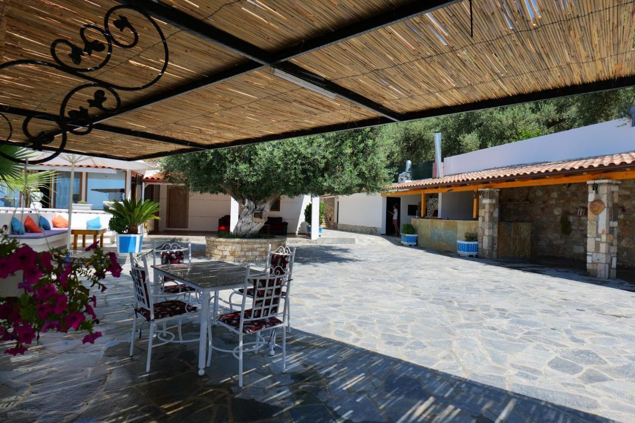 Vila Panorama Piqeras Bed and Breakfast Esterno foto