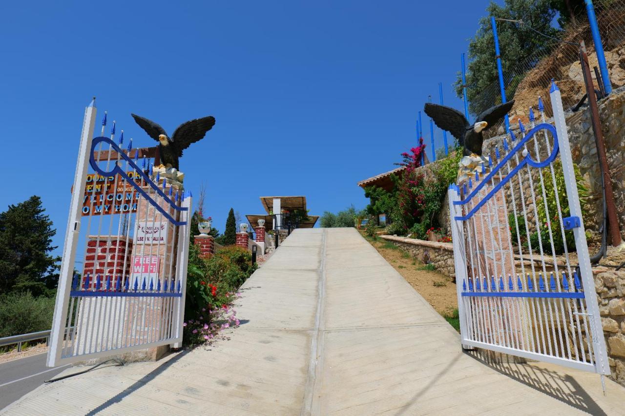 Vila Panorama Piqeras Bed and Breakfast Esterno foto