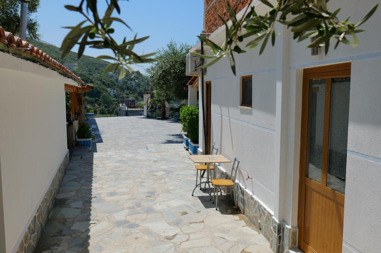 Vila Panorama Piqeras Bed and Breakfast Esterno foto