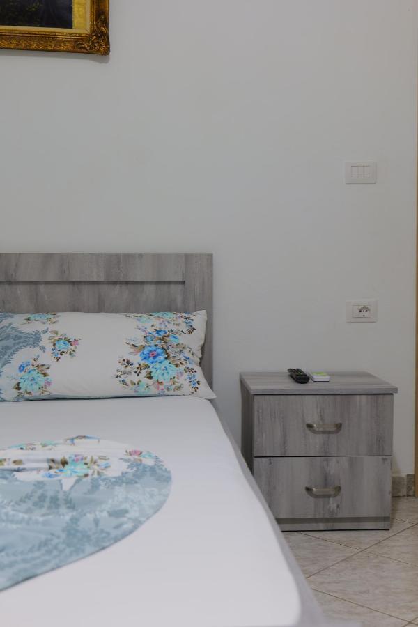 Vila Panorama Piqeras Bed and Breakfast Esterno foto