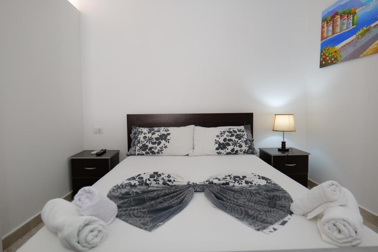 Vila Panorama Piqeras Bed and Breakfast Esterno foto