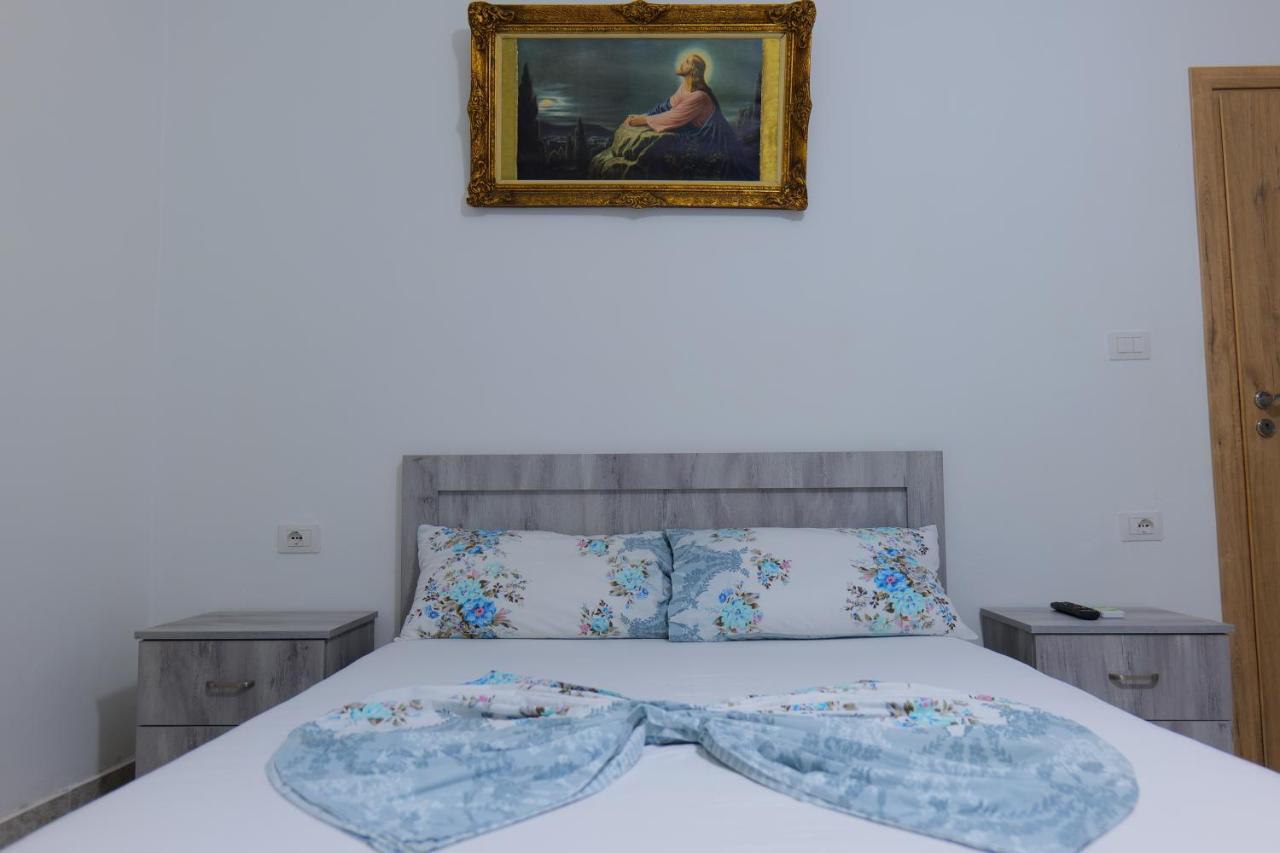 Vila Panorama Piqeras Bed and Breakfast Esterno foto