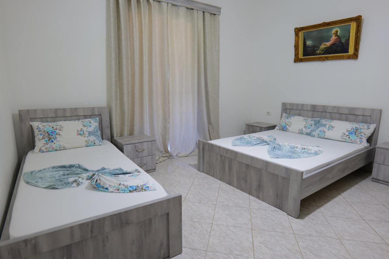 Vila Panorama Piqeras Bed and Breakfast Esterno foto