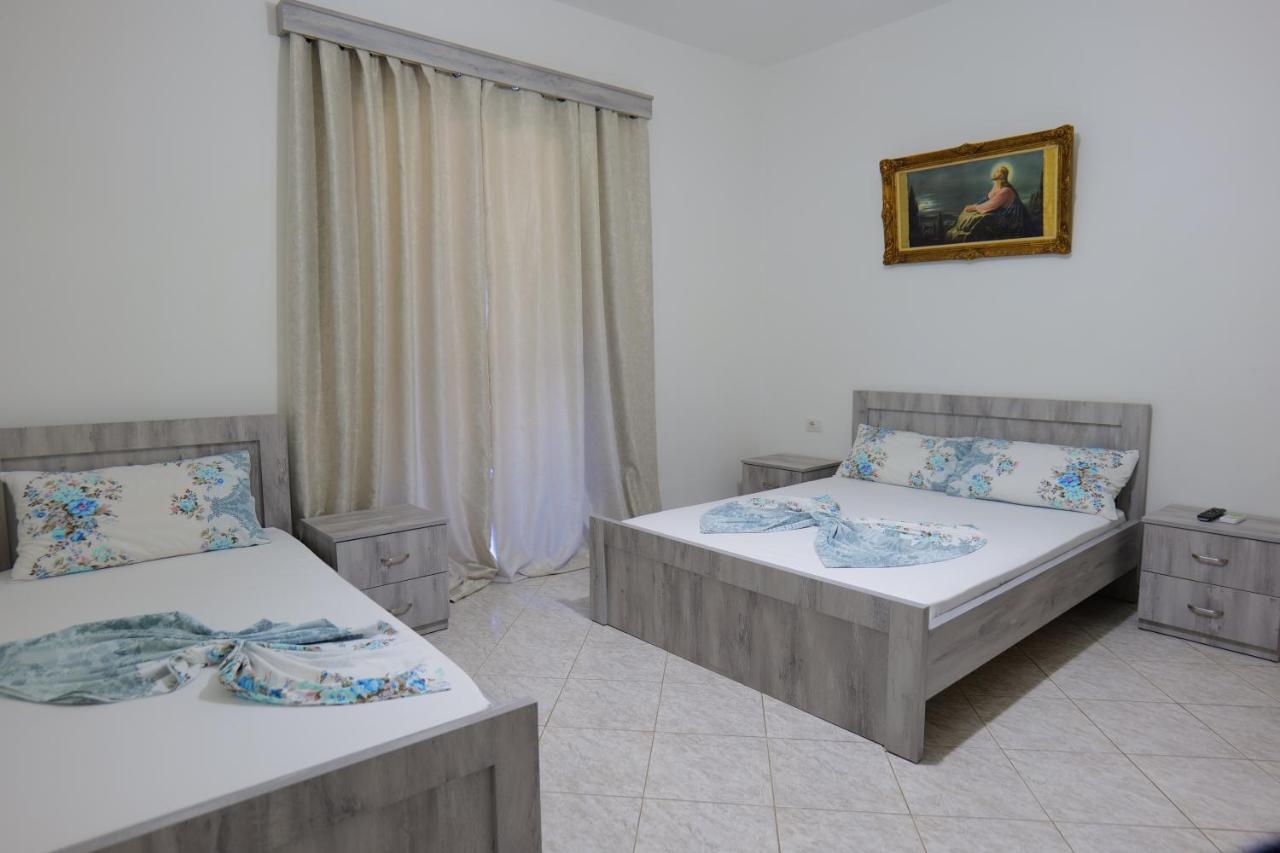 Vila Panorama Piqeras Bed and Breakfast Esterno foto